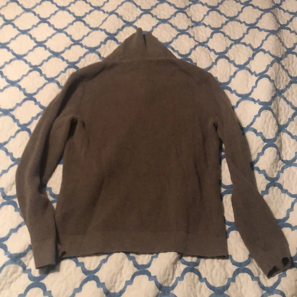 Express Knit Sweater (Small) - Picture 4 of 4